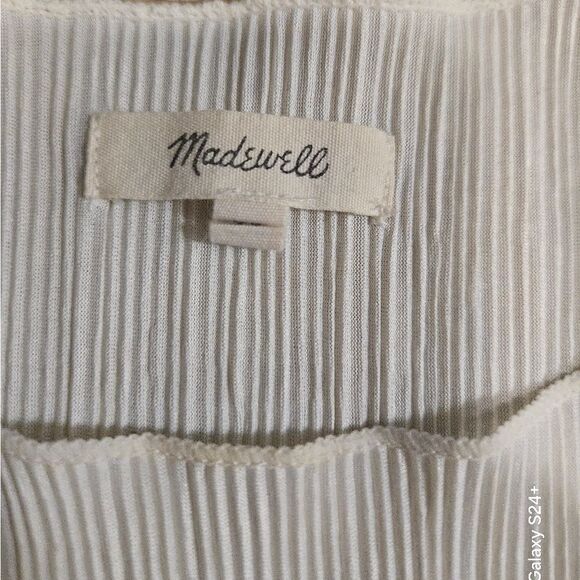 Madewell Pink Flutter Sleeve Pleated Blouse - Picture 3 of 7